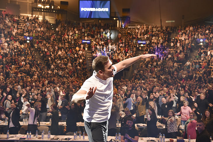 Jürgen Höller, Stage Power-Days Jürgen Höller Olympiahalle in München am 4.12.2022  Foto:  BrauerPhotos / G. Nitschke für Jürgen Höller
